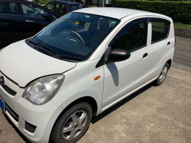 Car thumbnail 4