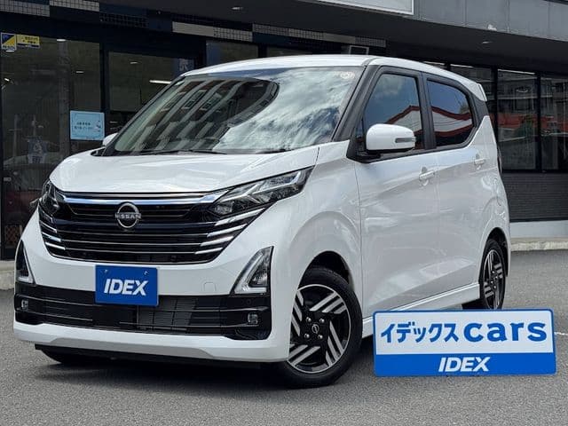 NISSAN