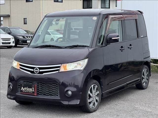 NISSAN