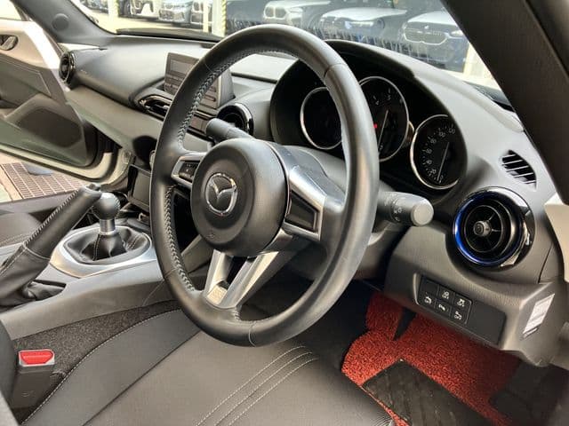 Car thumbnail 2
