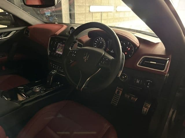 Car thumbnail 2