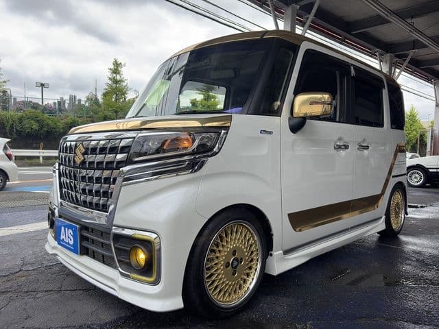 SUZUKI