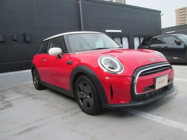 Car thumbnail 2