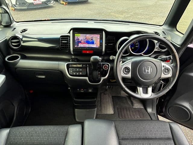 Car thumbnail 2