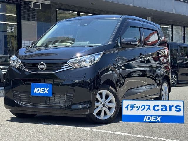 NISSAN