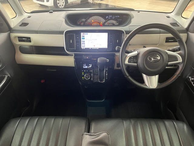 Car thumbnail 2