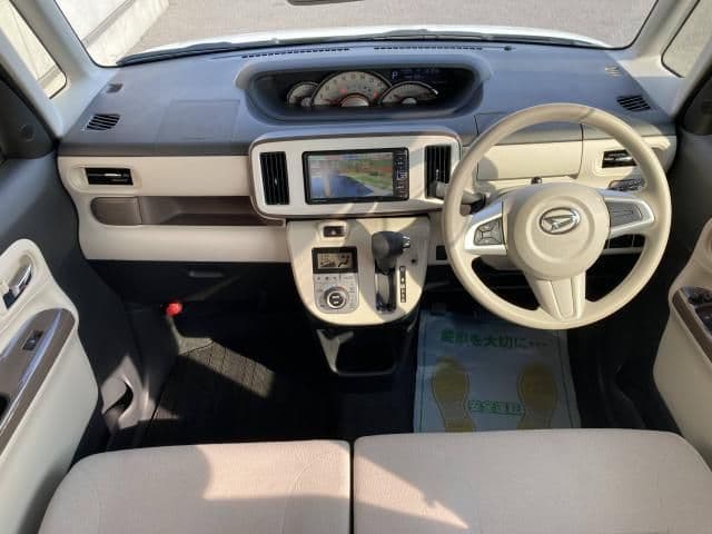 Car thumbnail 3