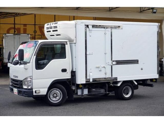 ISUZU