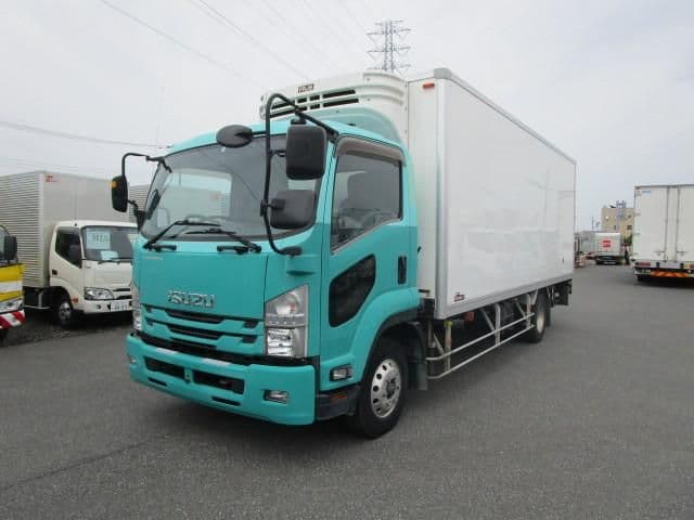ISUZU