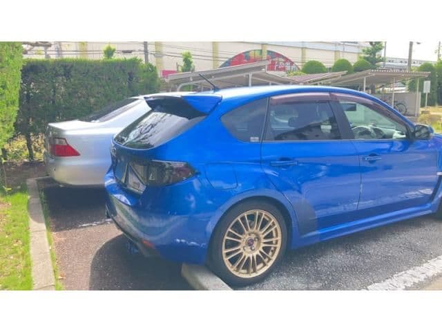 Car thumbnail 2