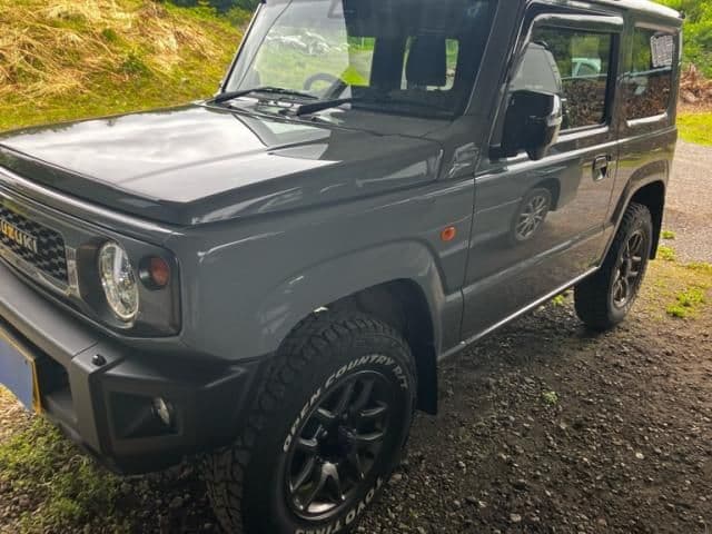 Car thumbnail 3