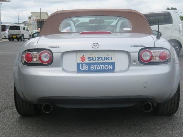 Car thumbnail 4