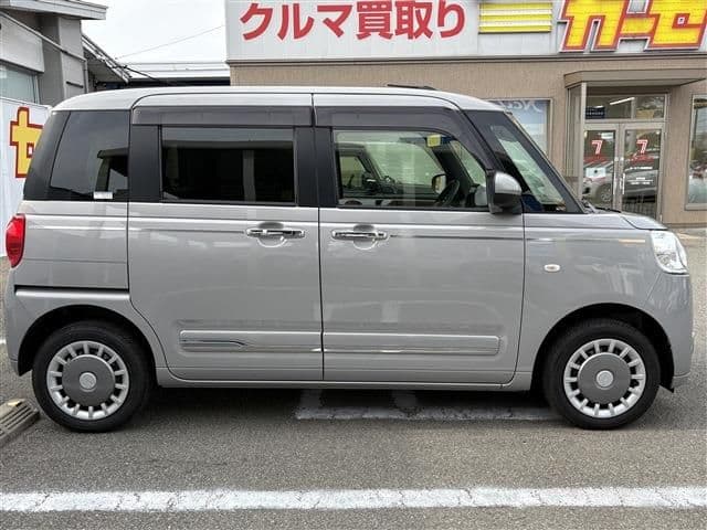 Car thumbnail 4