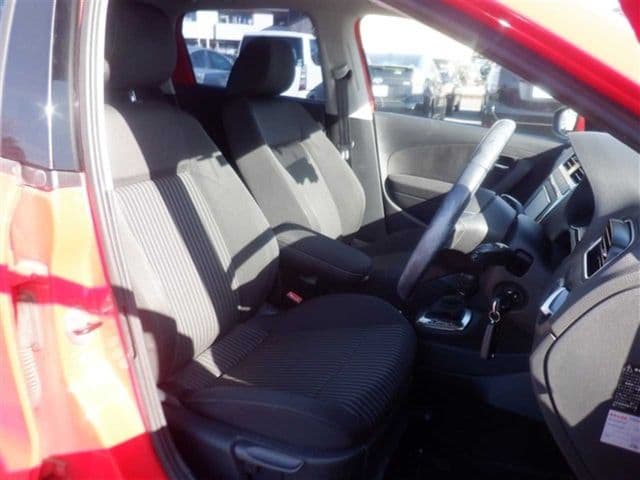 Car thumbnail 4