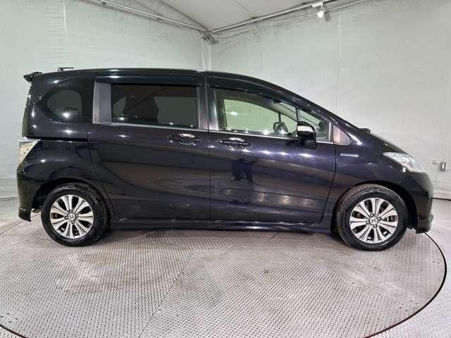 Car thumbnail 4