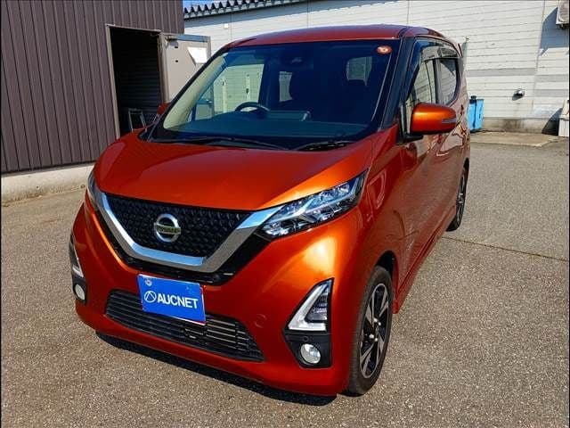 NISSAN