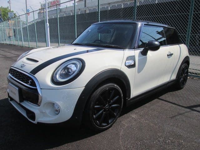 Car thumbnail 4