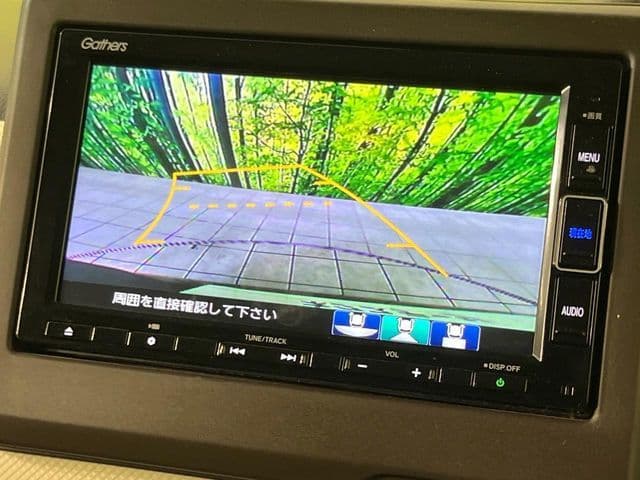 Car thumbnail 4
