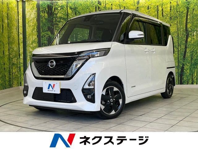 NISSAN