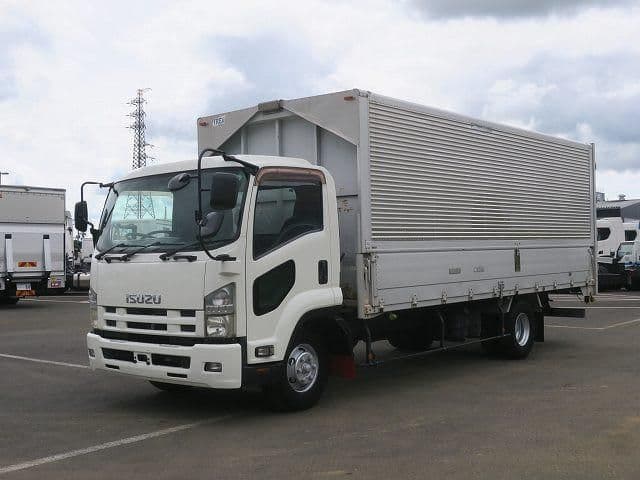 ISUZU