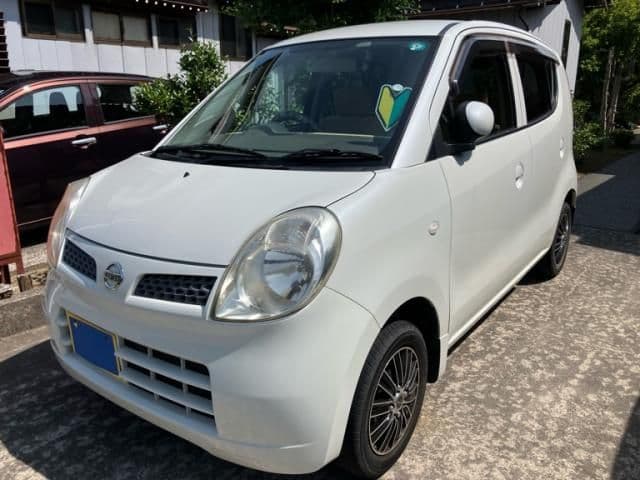 NISSAN