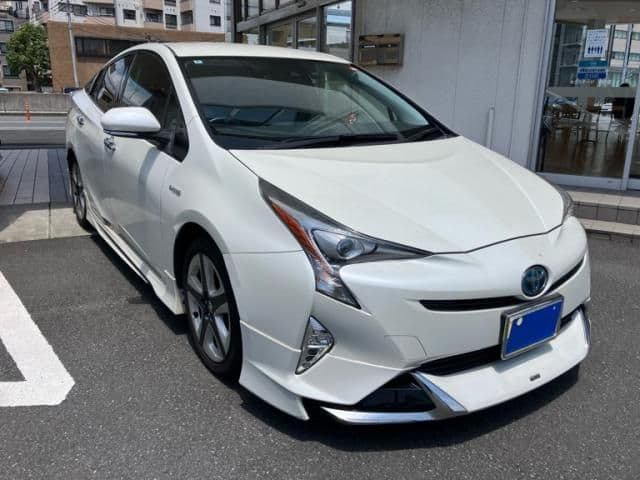 Car thumbnail 3