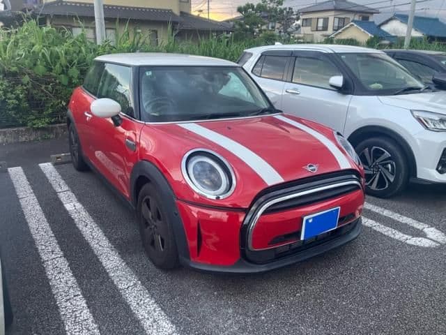 Car thumbnail 2