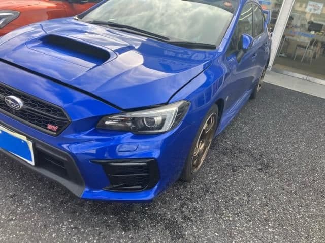 Car thumbnail 3