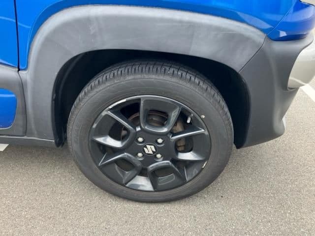 Car thumbnail 3