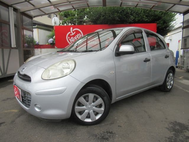 NISSAN