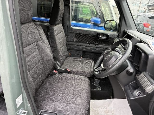 Car thumbnail 4