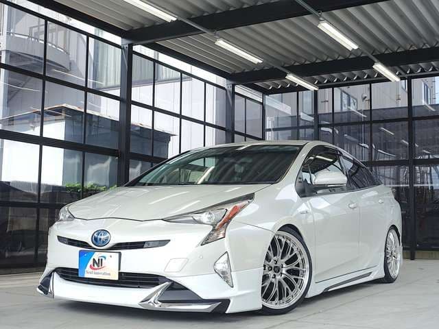 Car thumbnail 3