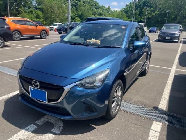 Car image 1