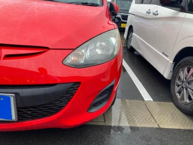 Car thumbnail 3