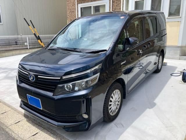 Car image 1