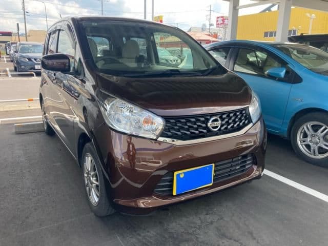 NISSAN