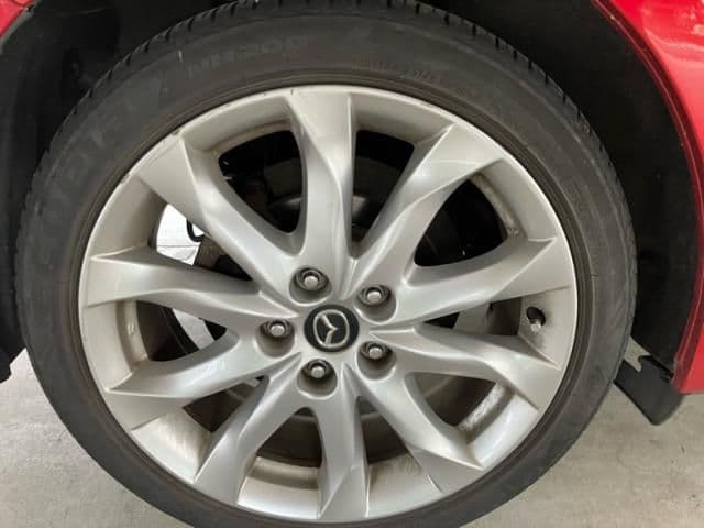 Car thumbnail 4