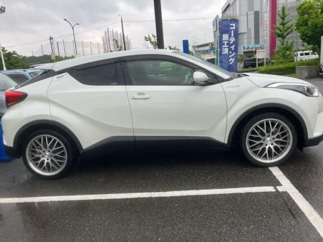 Car thumbnail 3