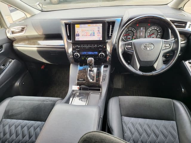 Car thumbnail 3
