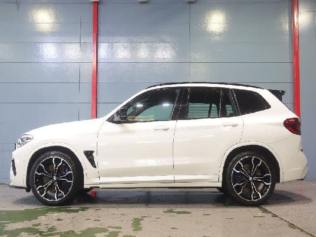 Car thumbnail 3
