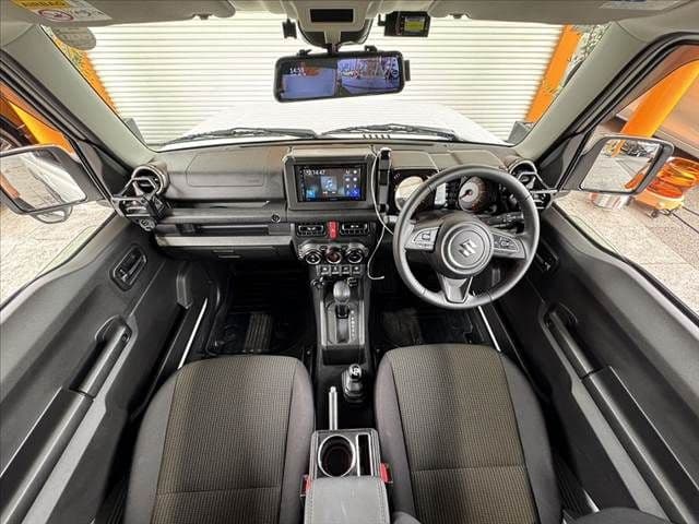 Car thumbnail 2