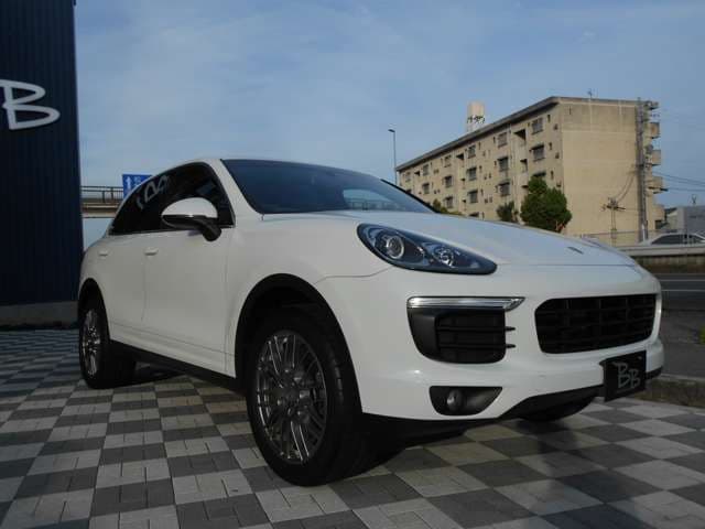 Car thumbnail 3