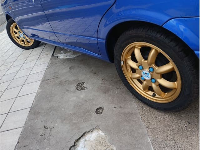 Car thumbnail 4