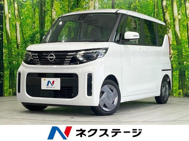 NISSAN