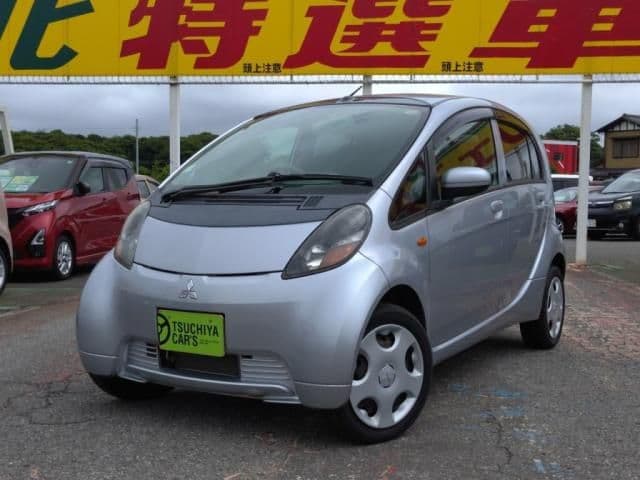 MITSUBISHI i