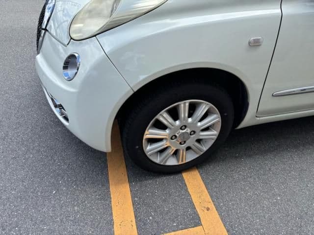 Car thumbnail 3