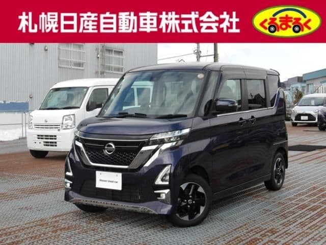 NISSAN