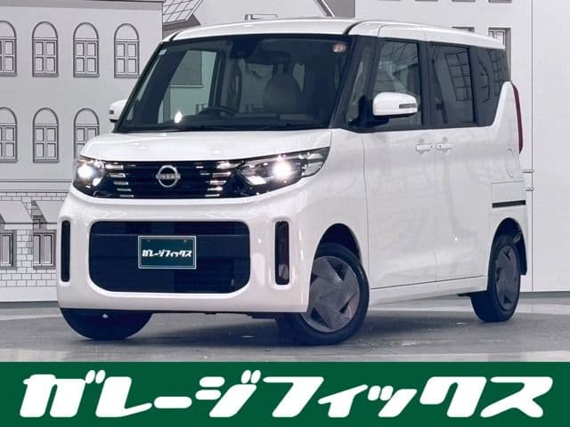 NISSAN