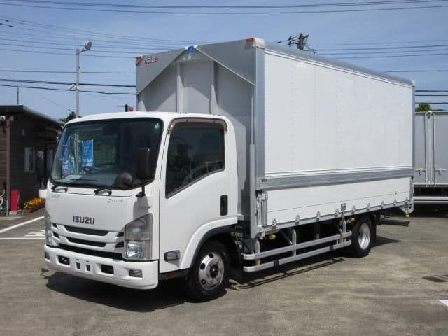 ISUZU