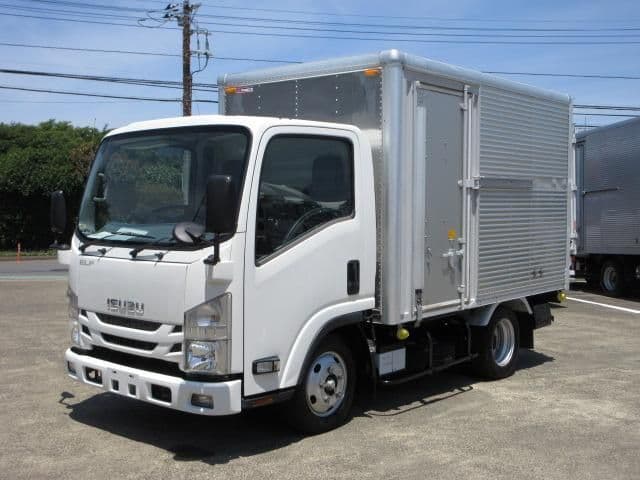 ISUZU
